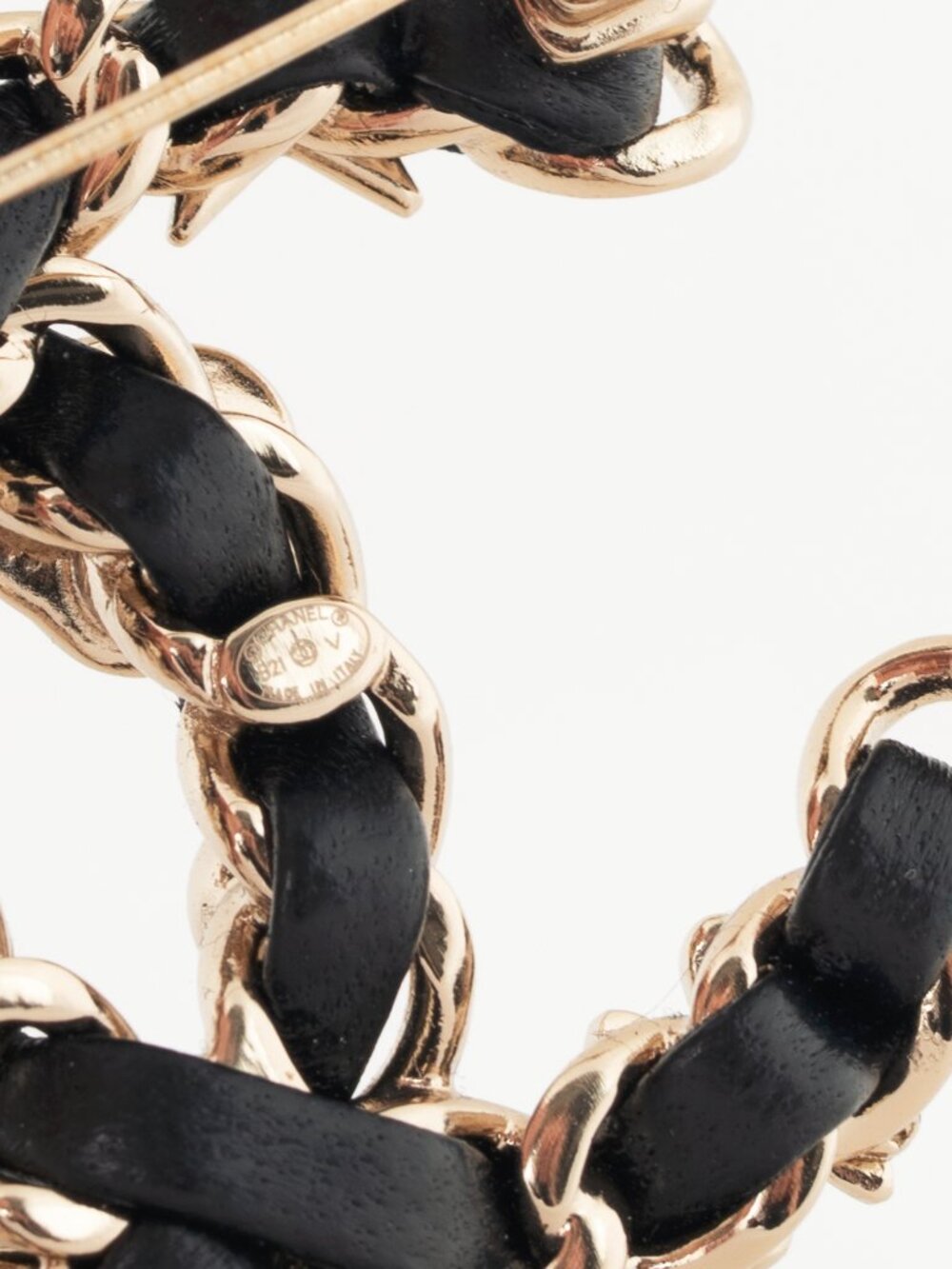 Chanel Black Leather Embellished CC-Logo Brooch - Picture 4 of 6
